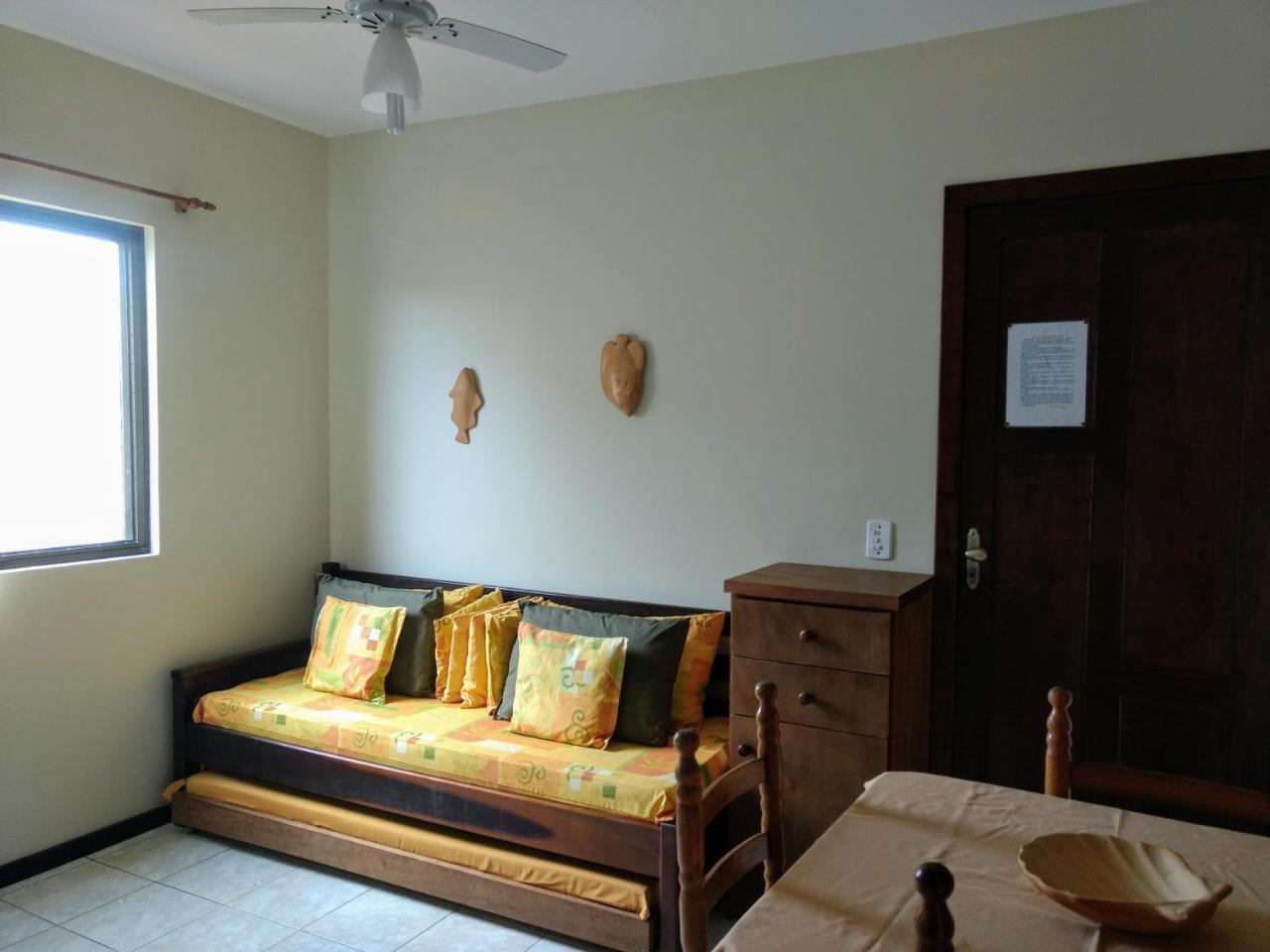 Residencial Com. Doria Apartment Bombinhas Exterior photo